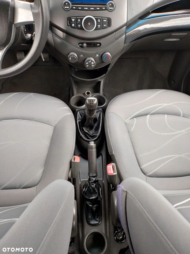 Chevrolet Spark 1.2 LT - 28