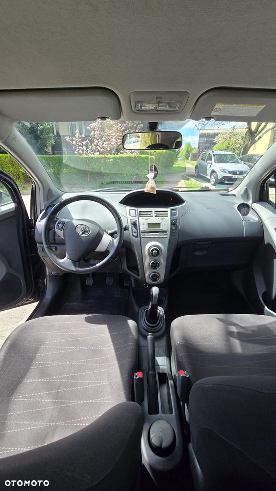 Toyota Yaris 1.0 Luna A/C - 5