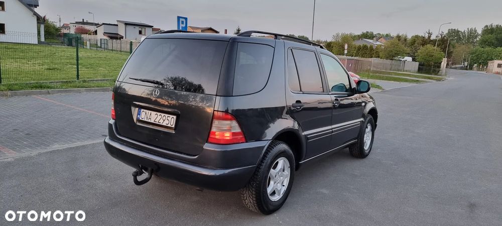 Mercedes-Benz ML - 19