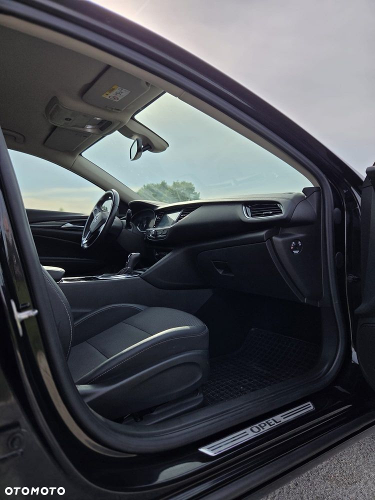 Opel Insignia - 8