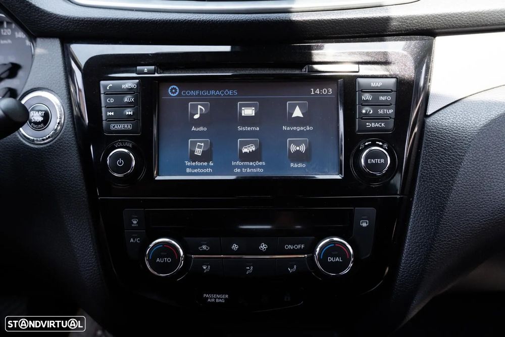 Nissan Qashqai 1.5 dCi N-Connecta J18 - 13