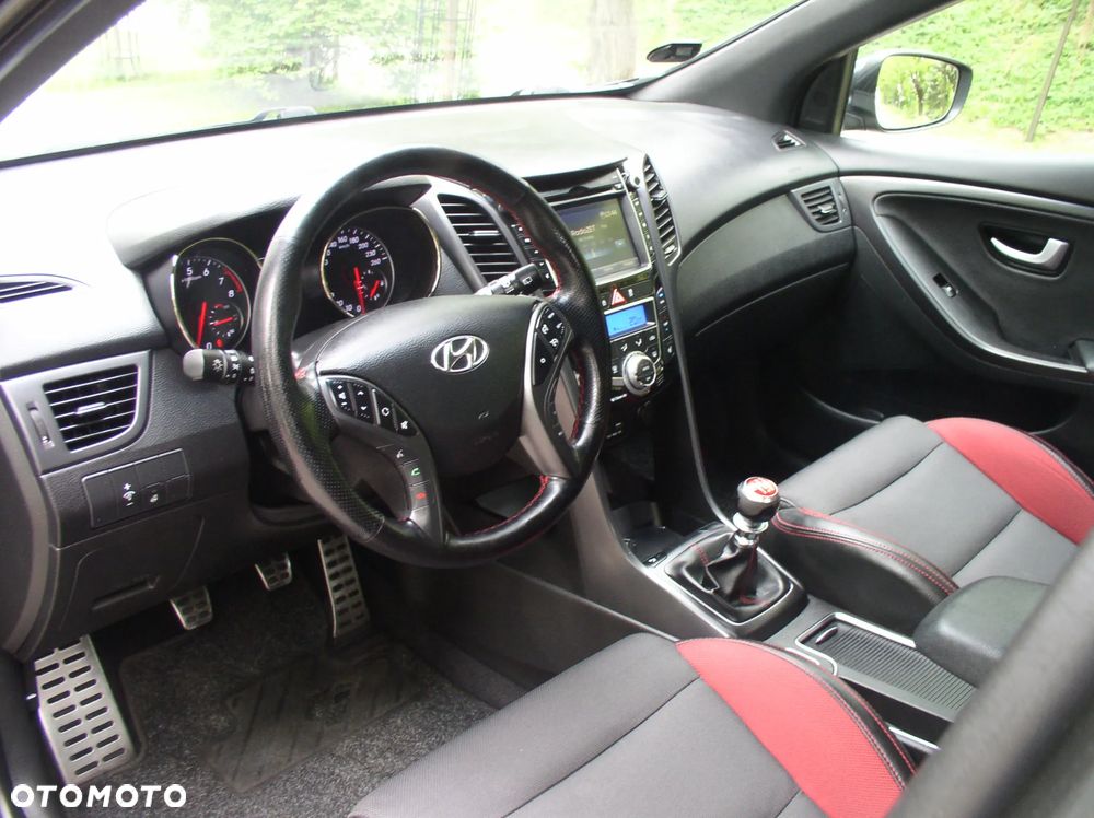 Hyundai i30 1.6 GDI Turbo Luxury - 11