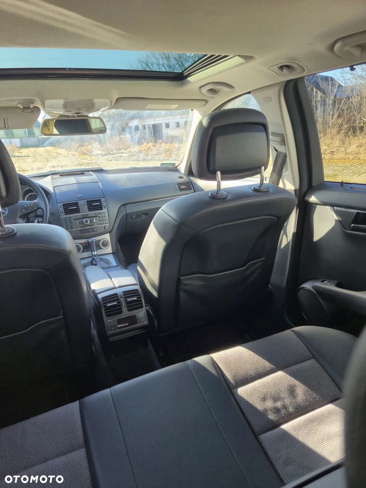 Mercedes-Benz Klasa C 220 CDI DPF Automatik BlueEFFICIENCY Avantgarde - 17