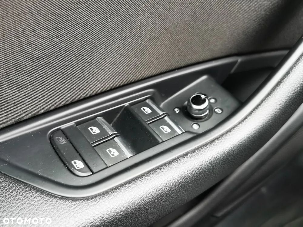 Audi A4 Avant 35 TDI Sport S tronic - 16