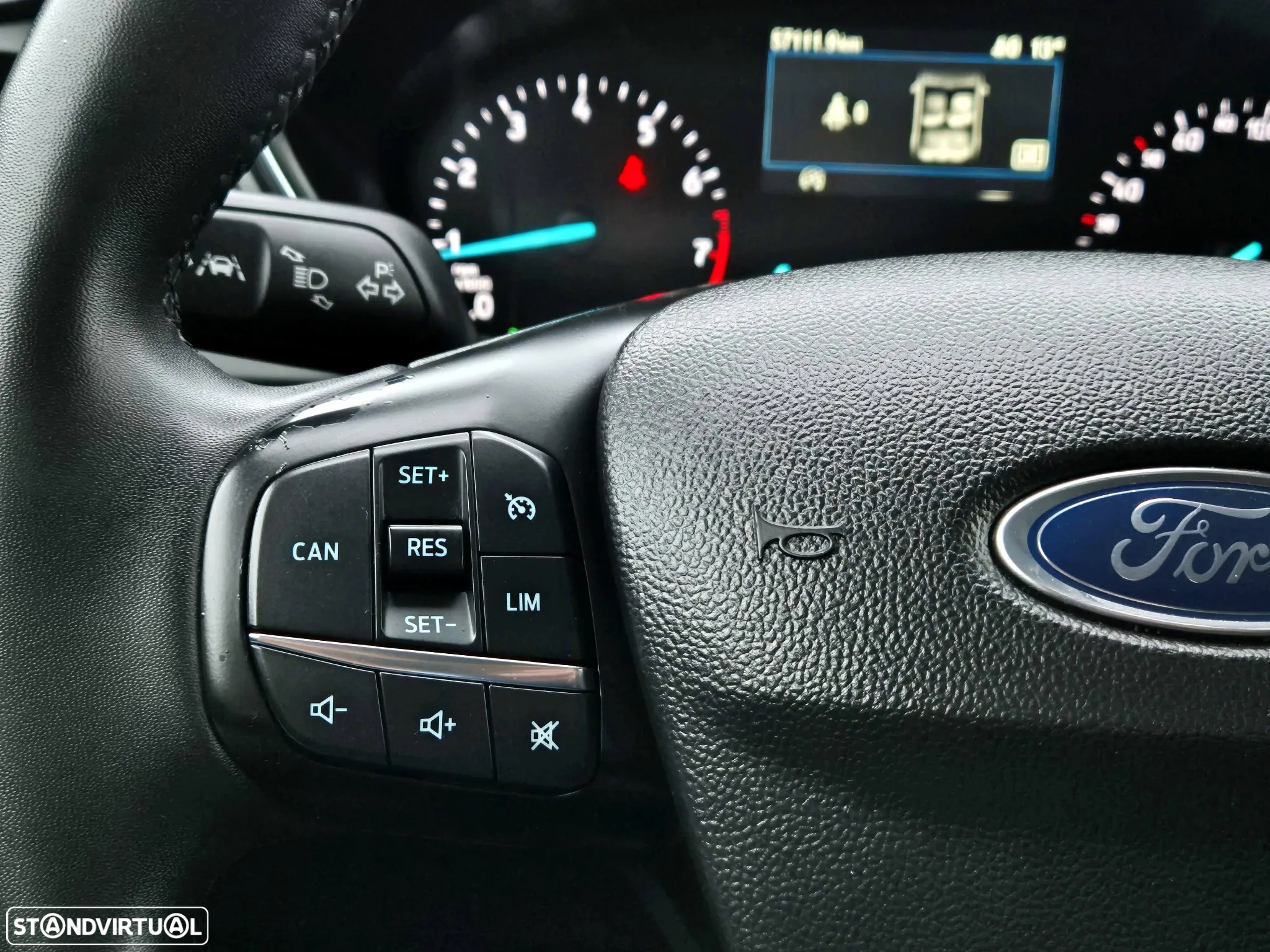 Ford Focus 1.0 EcoBoost MHEV Active X - 12