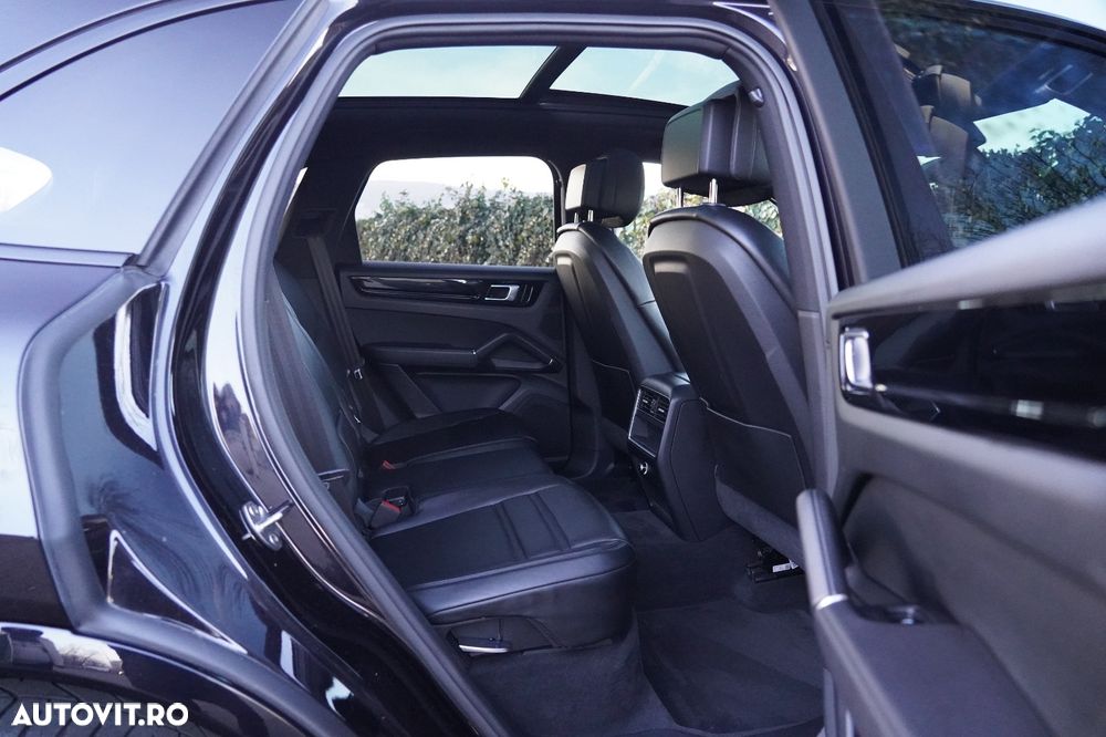 Porsche Cayenne S - 15