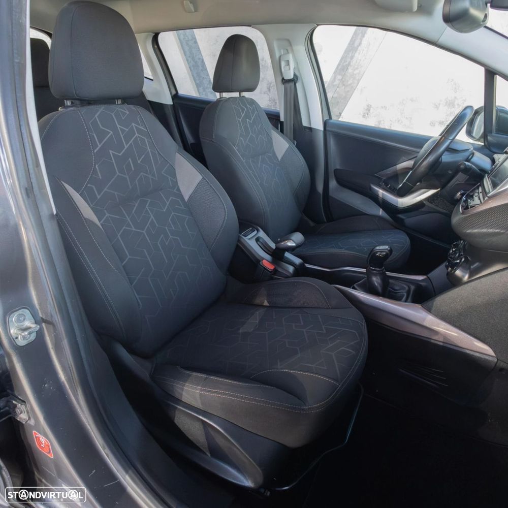 Peugeot 2008 1.4 HDi Active - 13