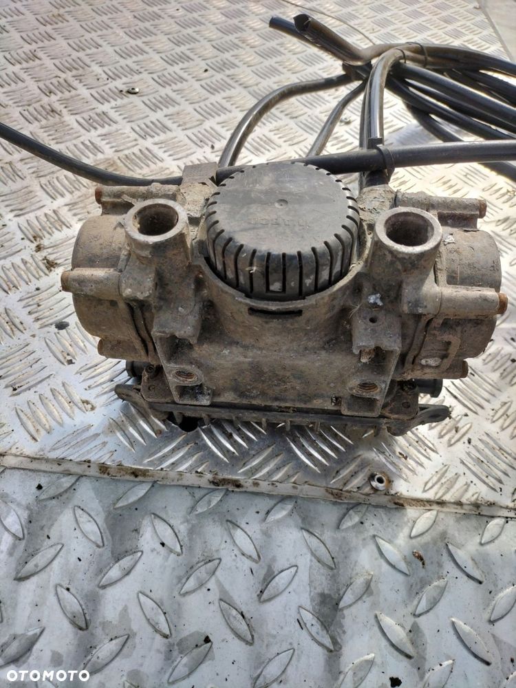 zawór wabco - 2