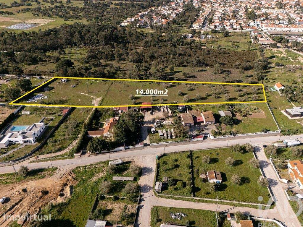 Terreno para construção em Azeitão - Grande imagem: 2/24