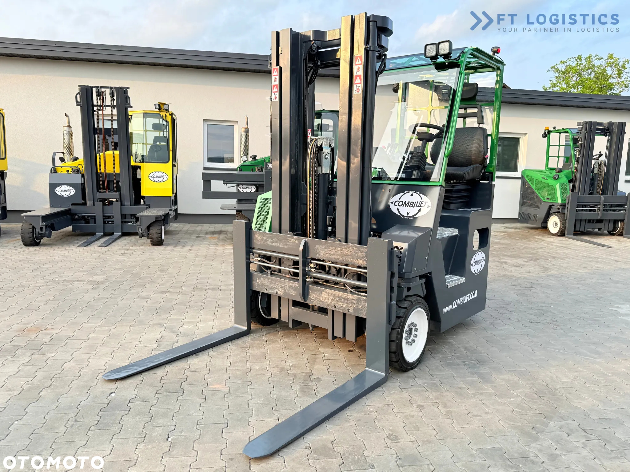 Combilift C4000CB / TRIPLEX - 5200MM / GAS / WOLNY SKOK / POZYCJONER WIDEŁ / PRZESUW WIDEŁ / WYSOKOŚĆ 2450MM / JAK NOWY - 5