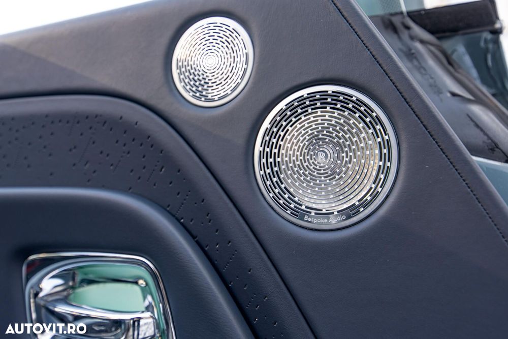Rolls-Royce Spectre - 18