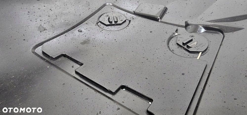 Bmw E90 E91 Nadkole Osłona Wnęki Koła Prawy Przód Przednie M-Pakiet 8040102 - 11