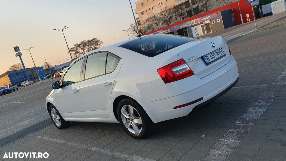 Skoda Octavia 1.6 TDI Style - 12