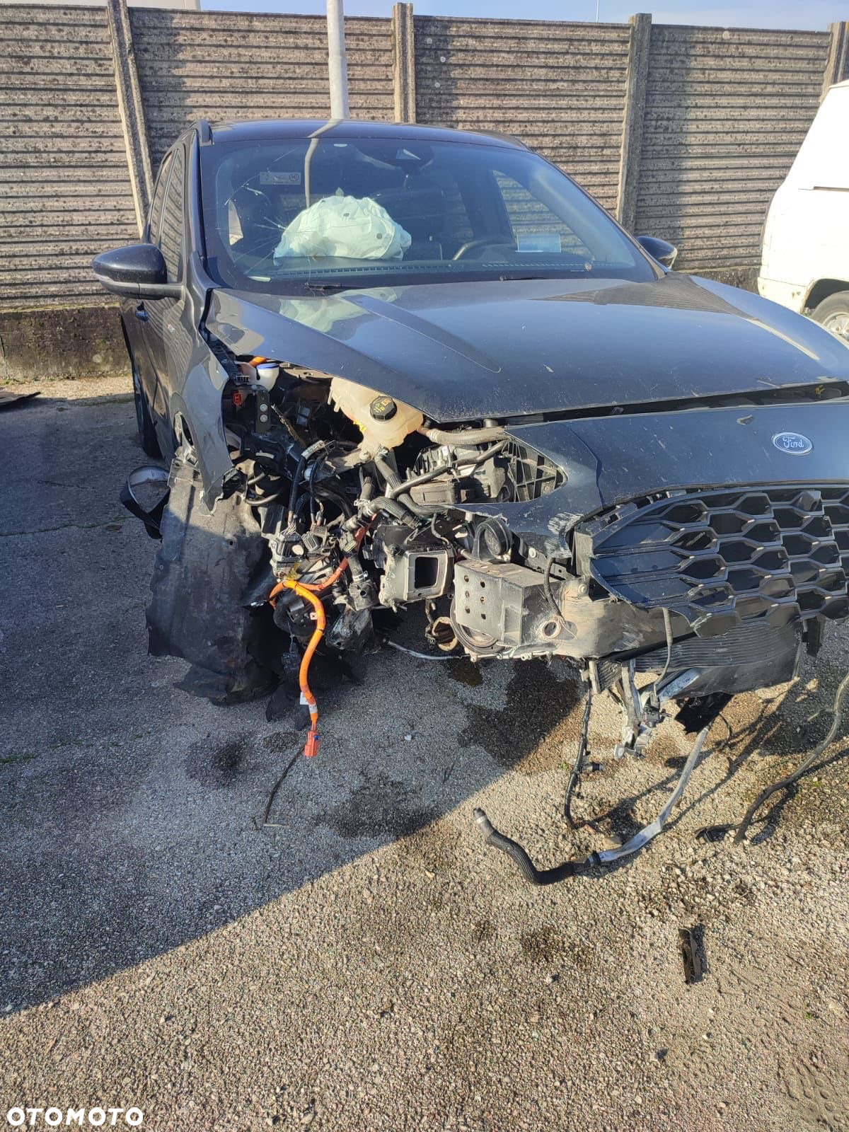 Ford Kuga 2.5 Duratec PHEV ST-LINE X - 9