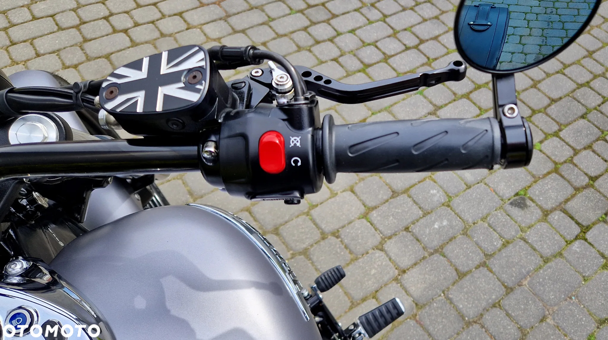 Triumph Speedmaster - 33