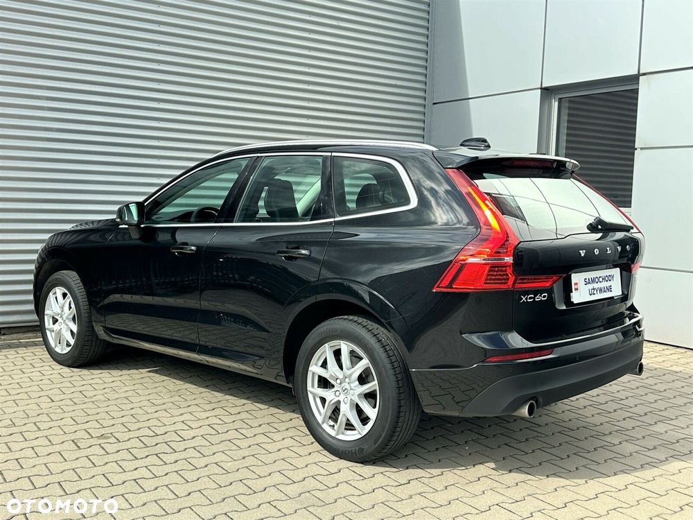 Volvo XC 60 T4 Momentum - 10