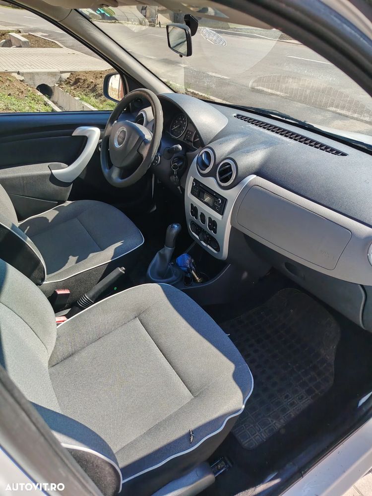 Dacia Logan MCV 1.6 MPI Preferance - 6