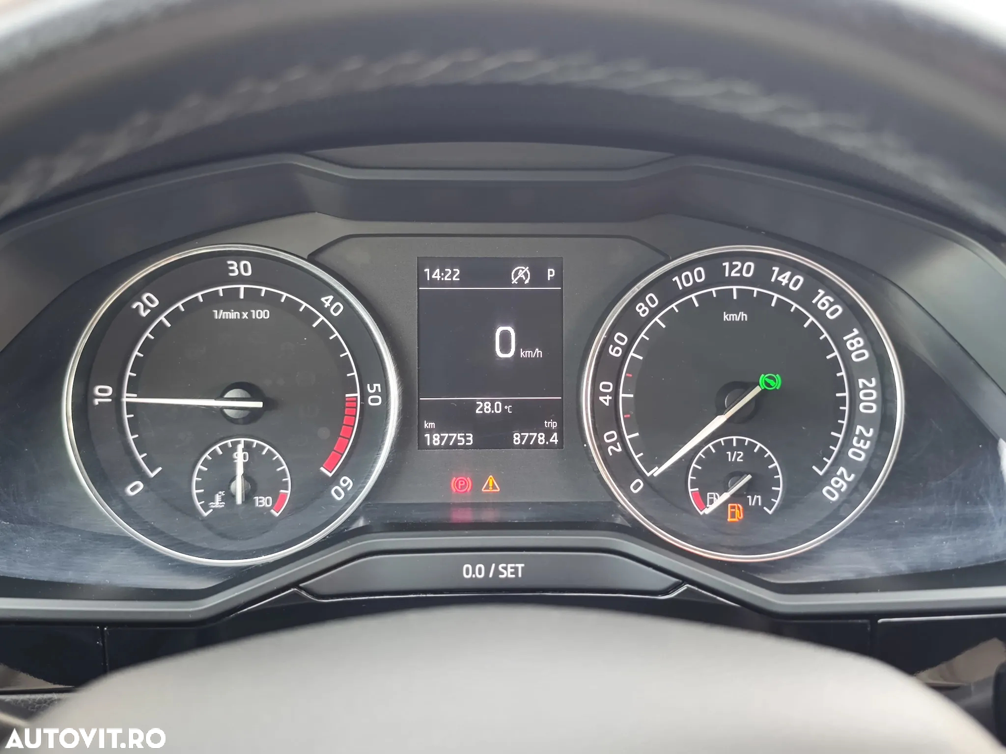 Skoda Superb 2.0 TDI DSG Ambition - 26