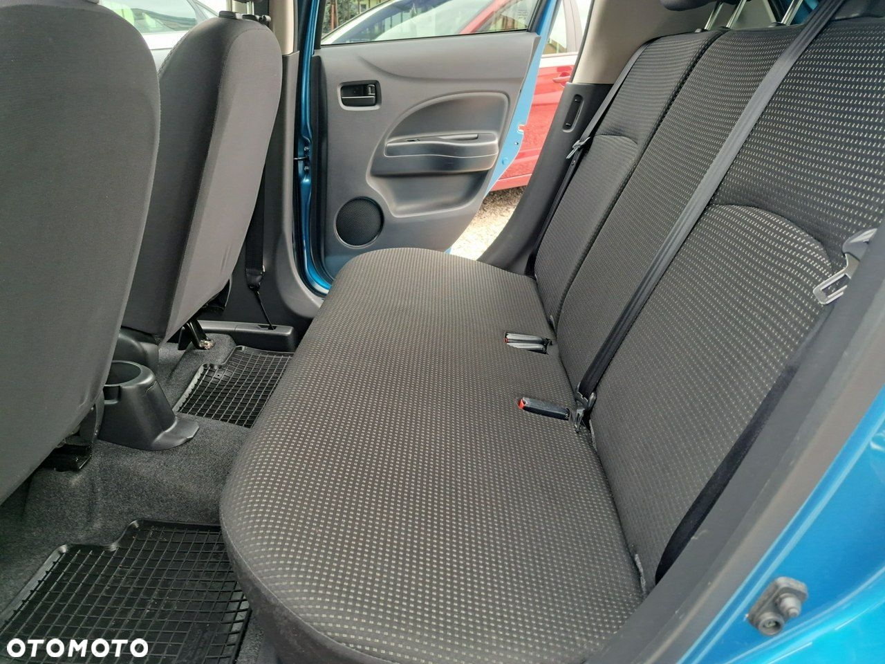 Mitsubishi Space Star - 16