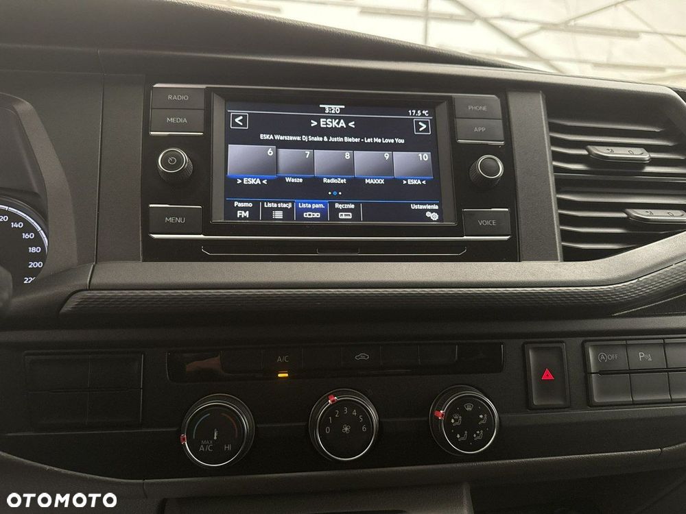 Volkswagen Transporter - 27