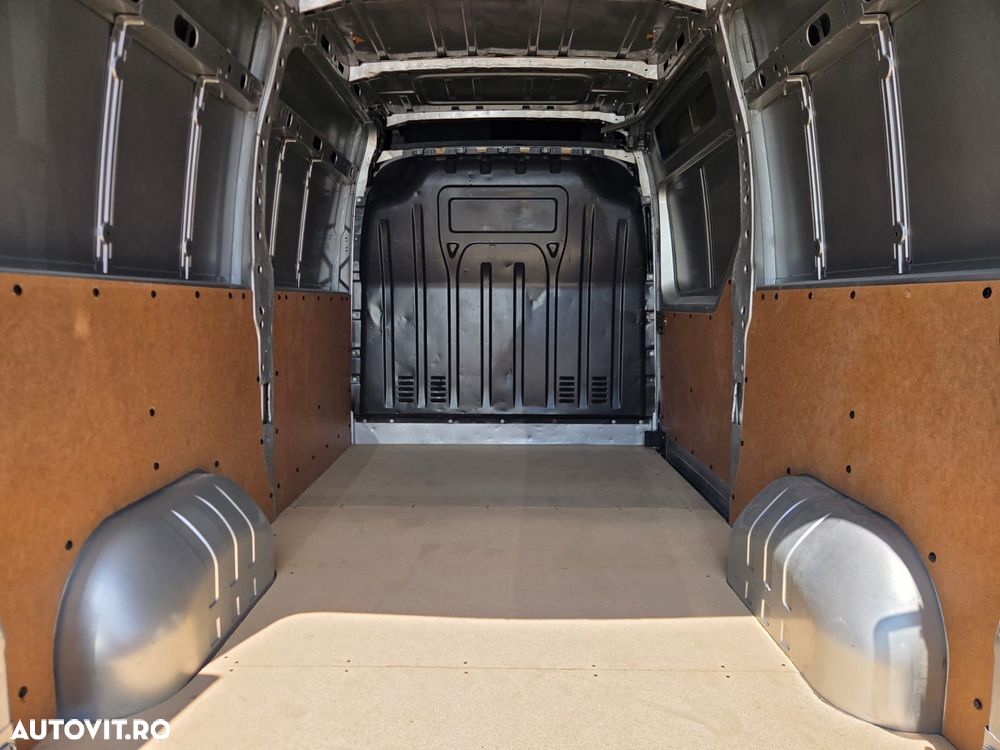 Renault New Master L2H2 - 12