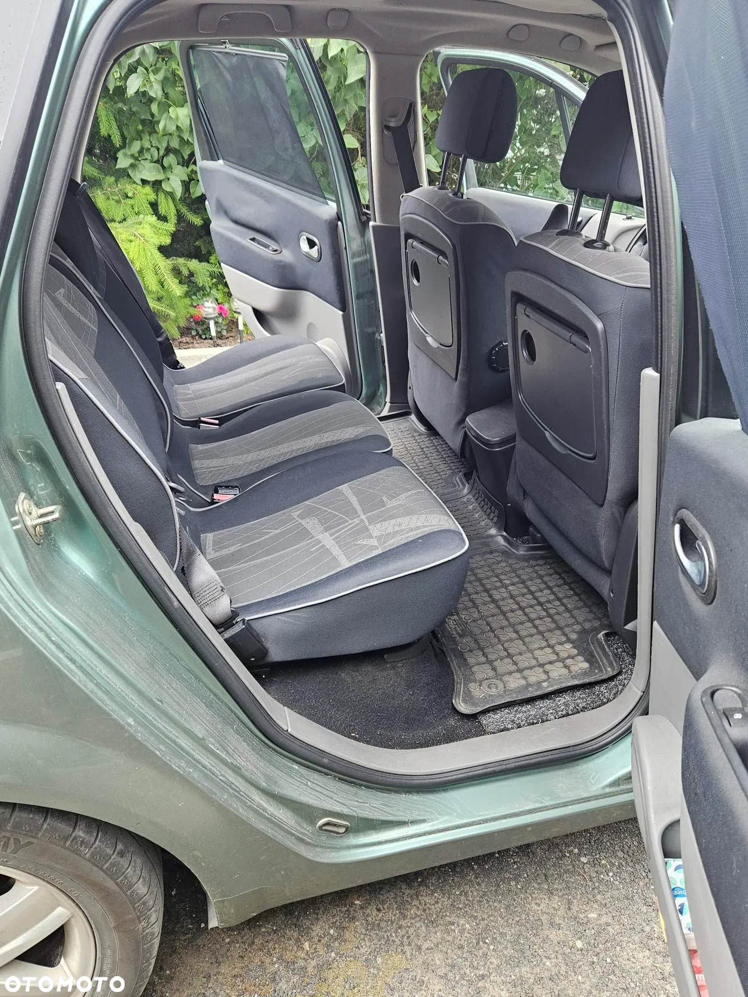 Renault Scenic 1.9 dCi Confort Authentique - 12