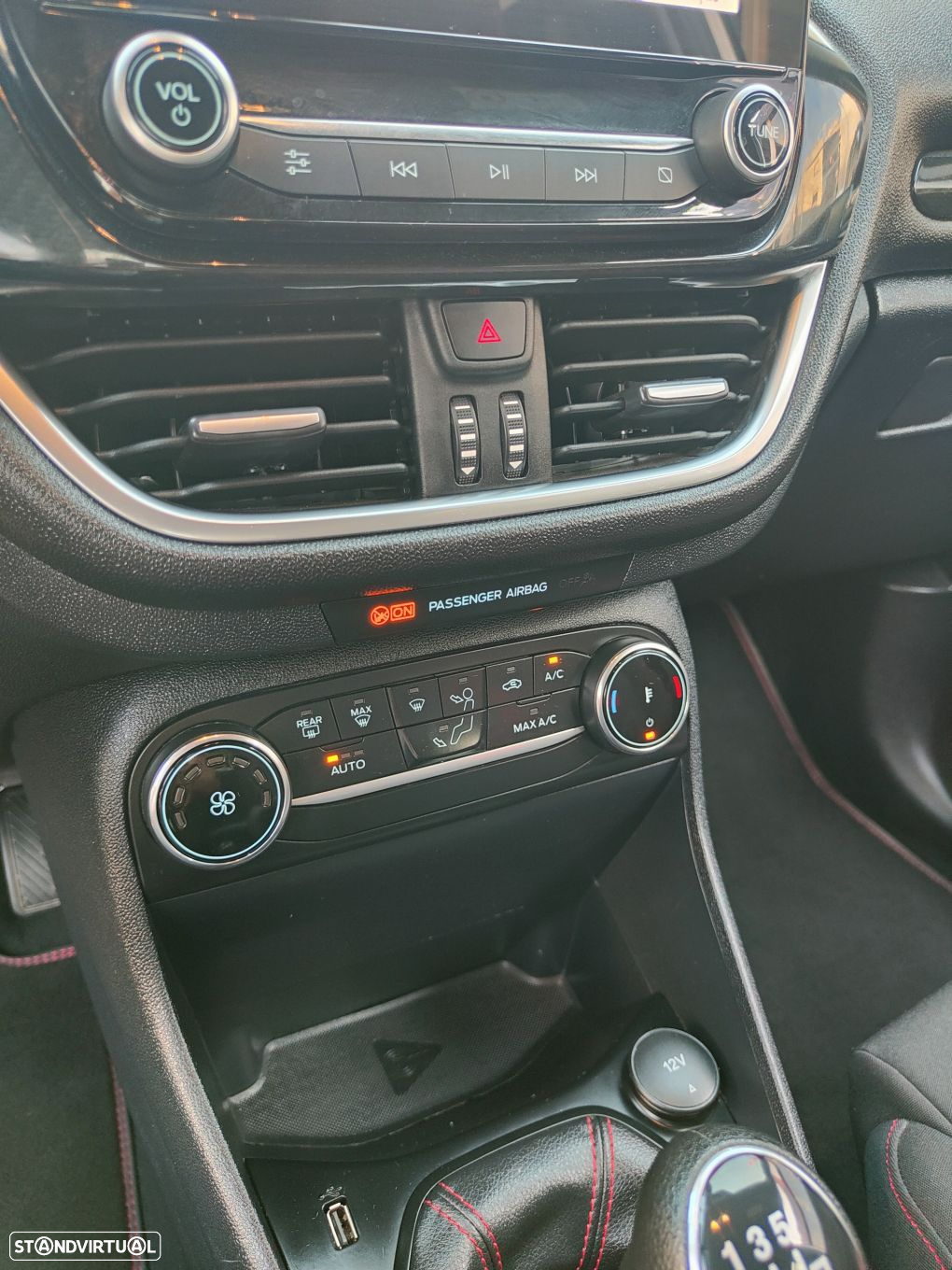 Ford Fiesta 1.0 EcoBoost ST-Line - 43