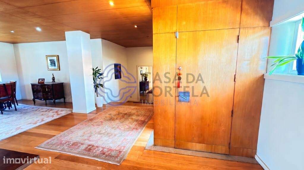 Moradia Independente T4 com 1.780 m2 de Terreno | Carvalhos | Vila Nov - Grande imagem: 2/44
