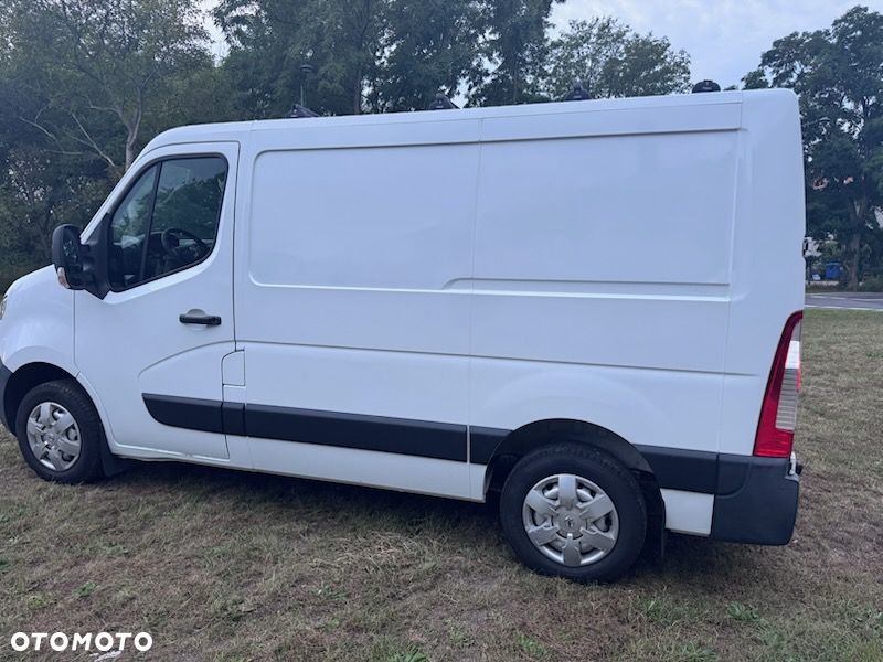 Nissan NV400 - 4