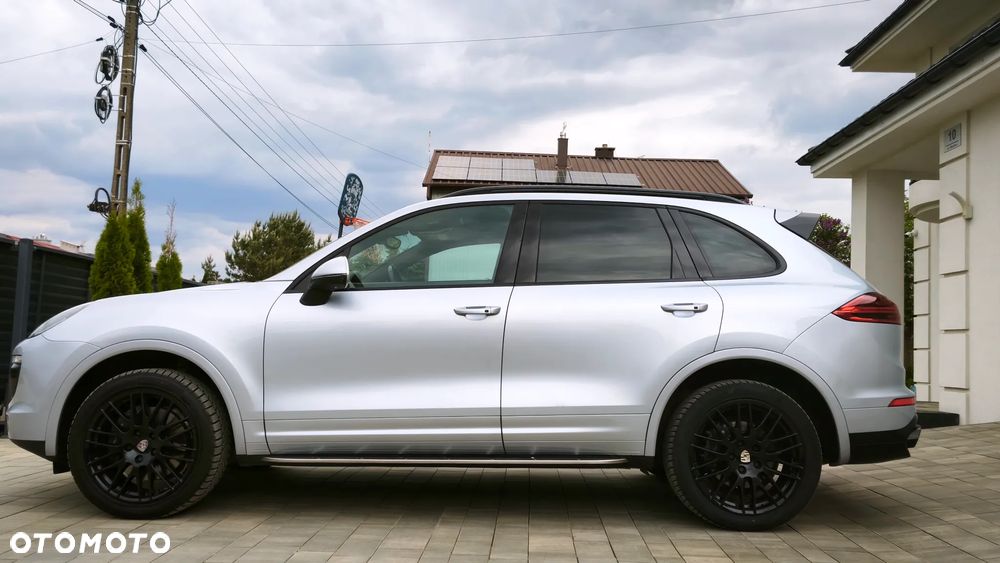 Porsche Cayenne GTS - 7