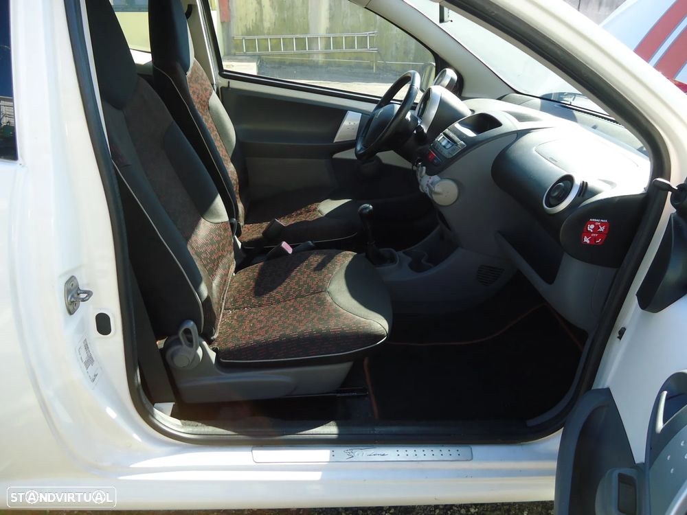 Peugeot 107 1.0 RC Line - 7