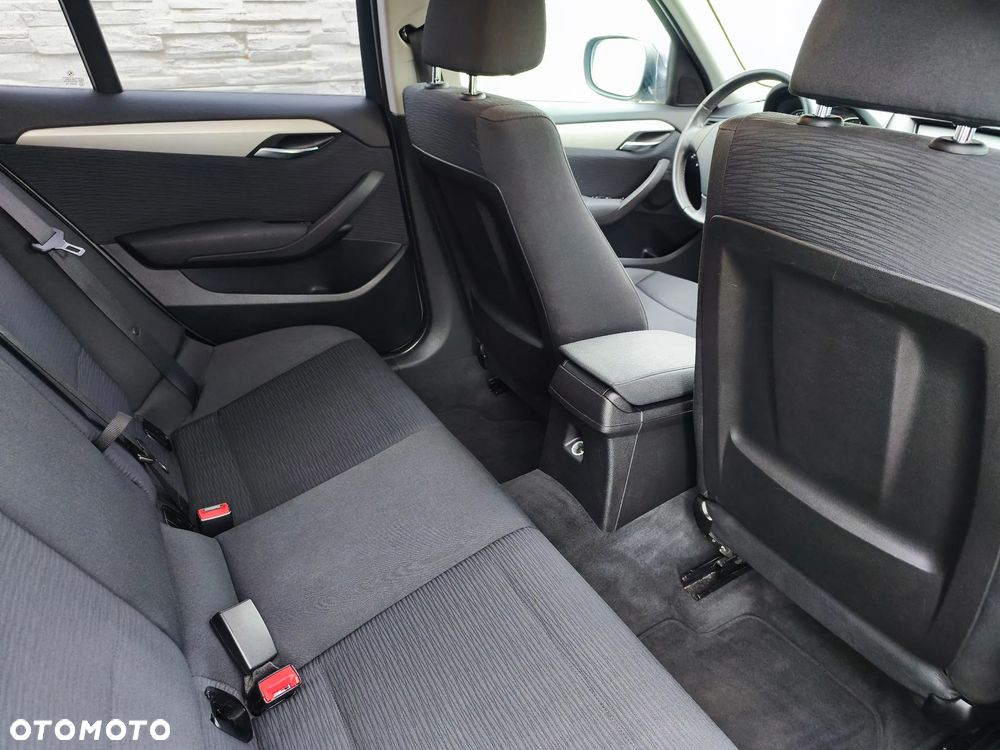 BMW X1 xDrive20d - 10