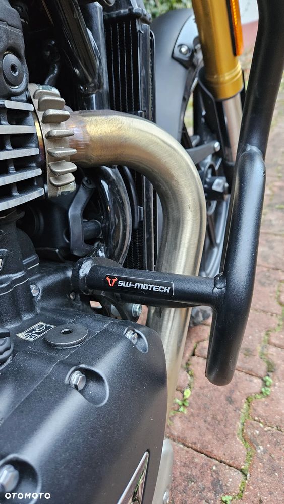 Triumph Scrambler - 3