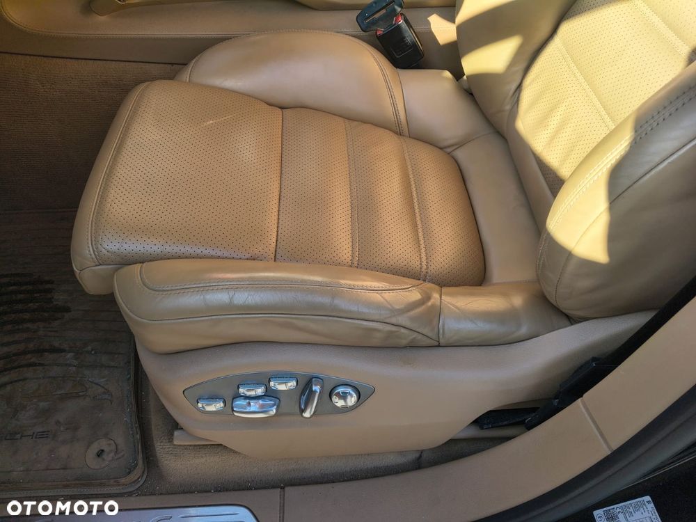 Porsche Cayenne S Diesel - 9