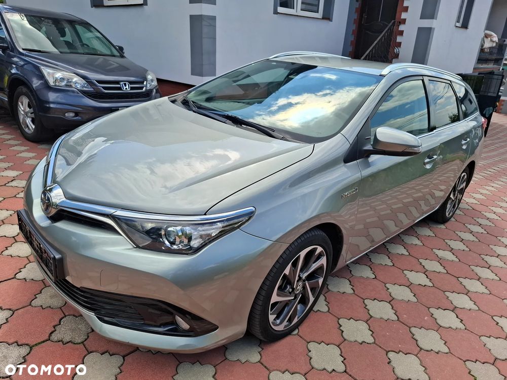 Toyota Auris - 2