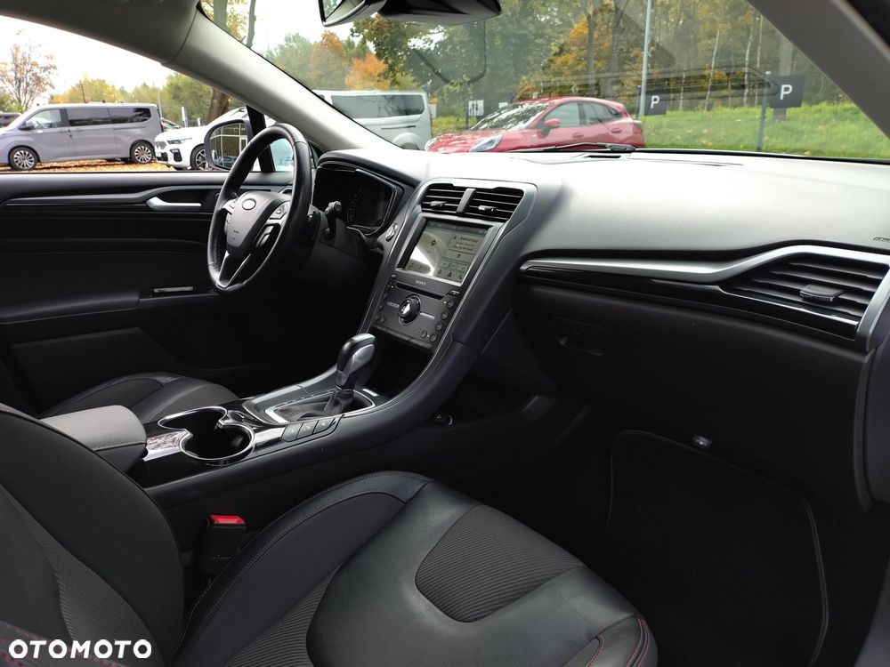 Ford Mondeo 2.0 TDCi ST-Line X - 33