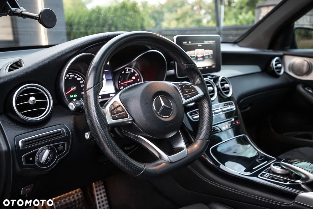 Mercedes-Benz GLC 300 4-Matic - 20
