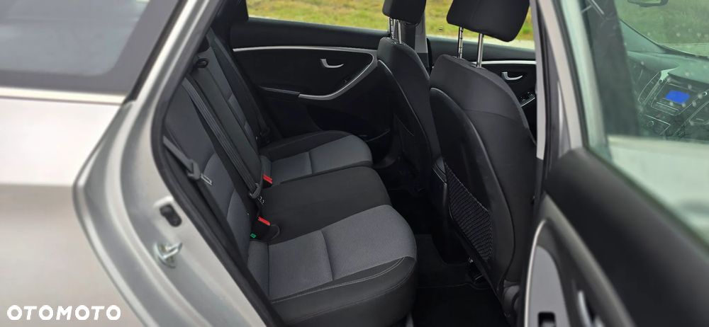 Hyundai i30 blue Kombi 1.4 YES Gold - 20