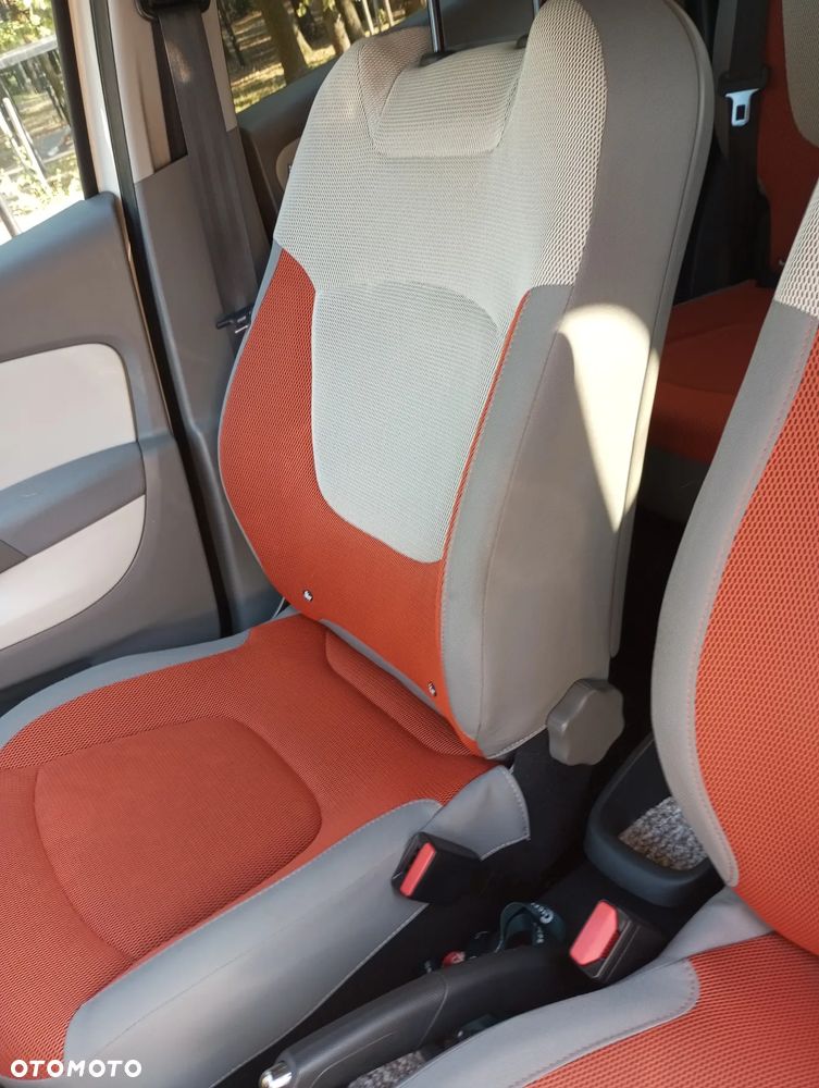 Renault Captur - 16