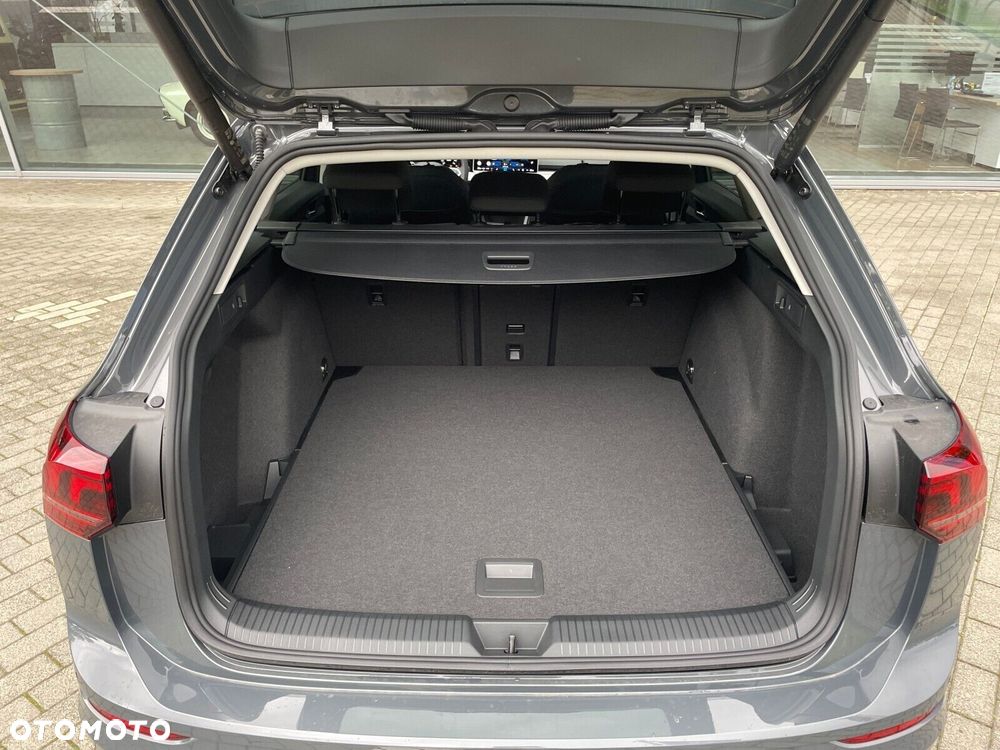 Volkswagen Golf Variant - 28