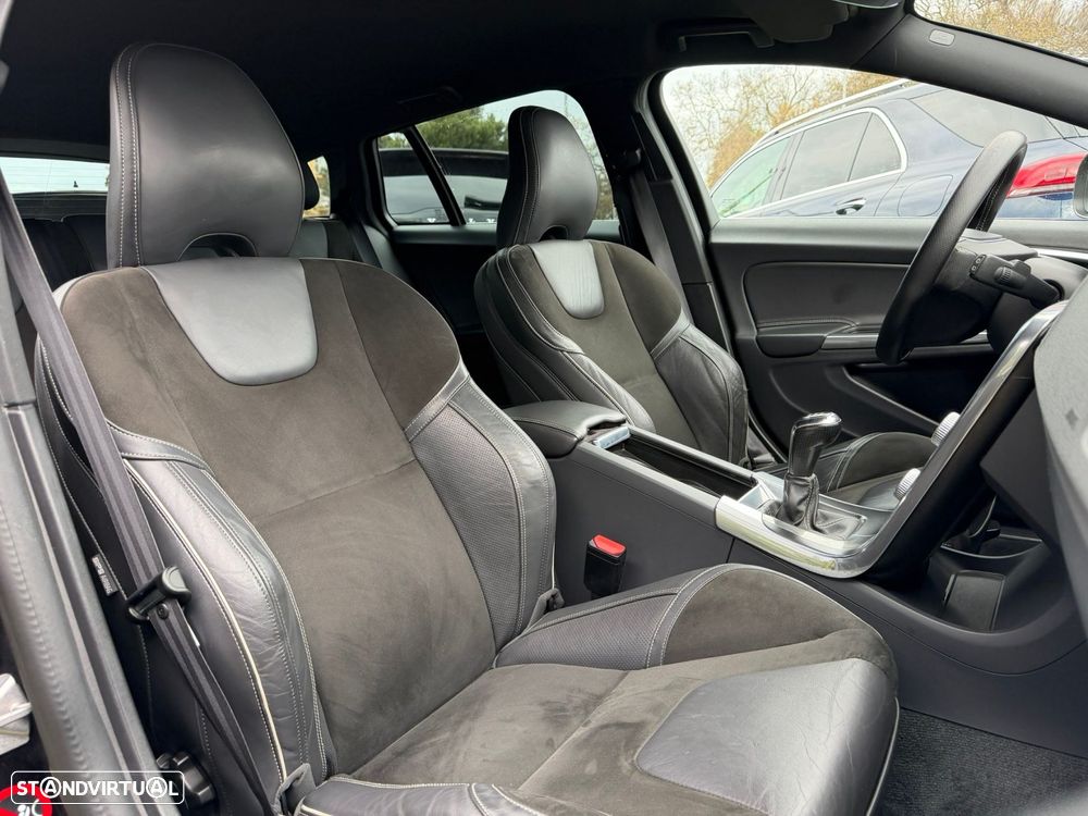 Volvo V60 2.0 D2 R-Design - 18