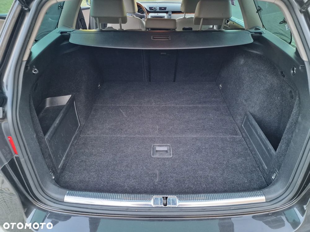 Volkswagen Passat Variant 2.0 TDI DPF DSG Highline - 18