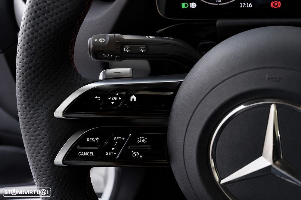 Mercedes-Benz GLA 200 d AMG Line - 15