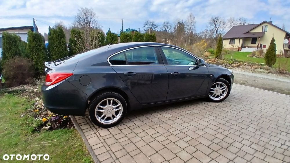 Opel Insignia 1.6 - 12