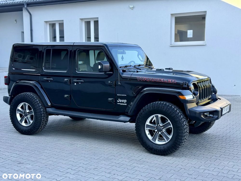 Jeep Wrangler Unlimited GME 2.0 Turbo Sahara - 24