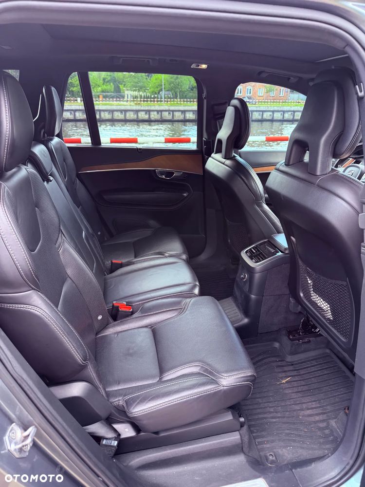 Volvo XC 90 - 13