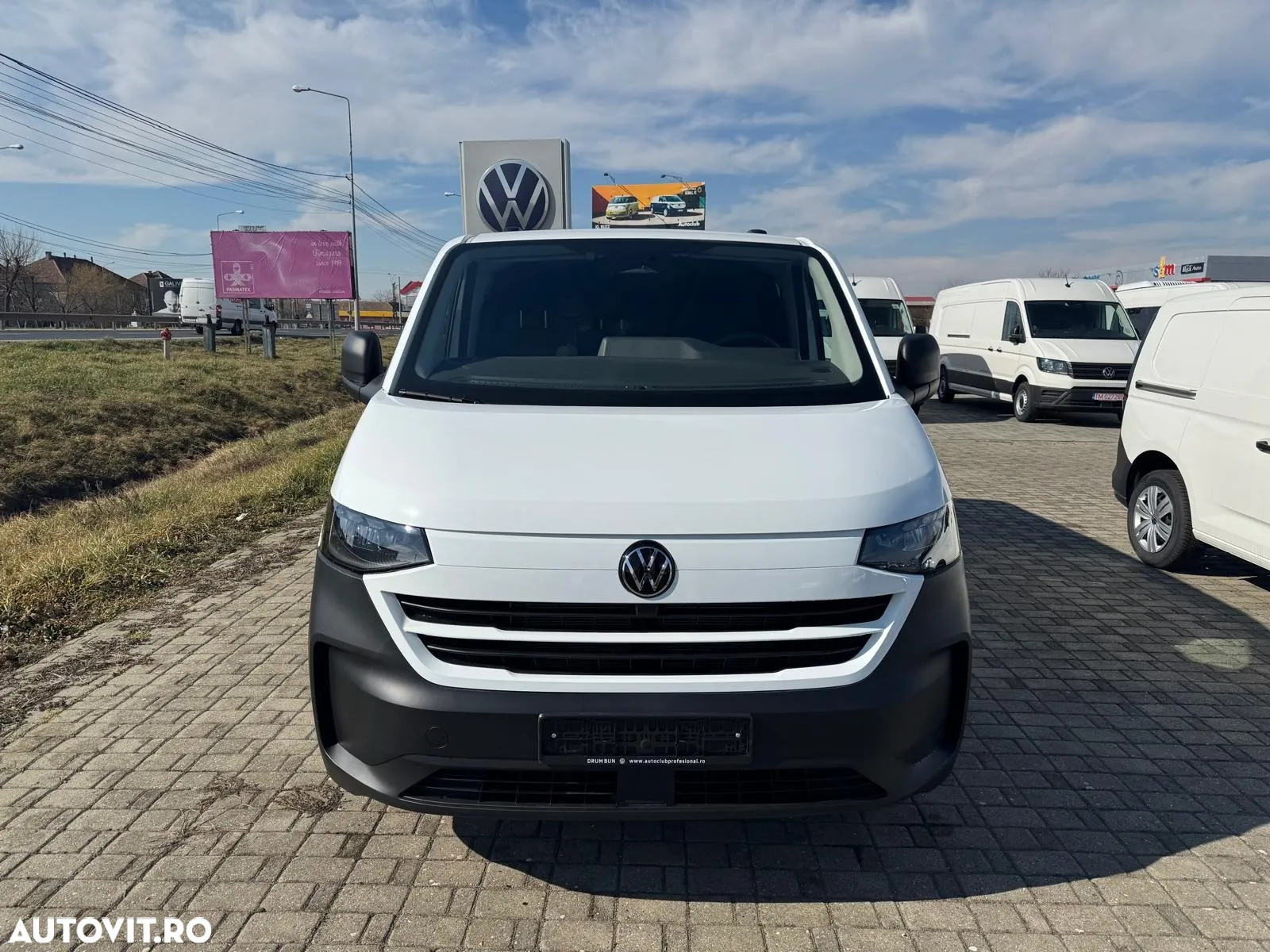 Volkswagen Transporter - 2