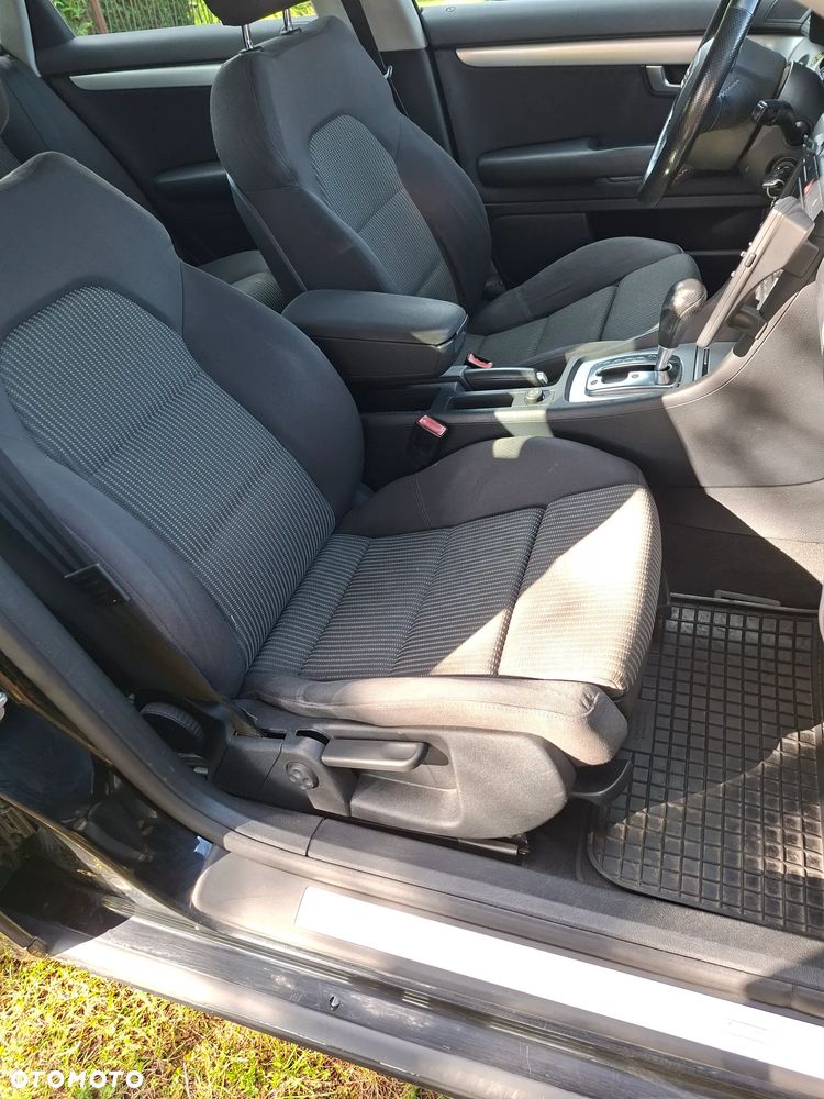Audi A4 Limousine - 7