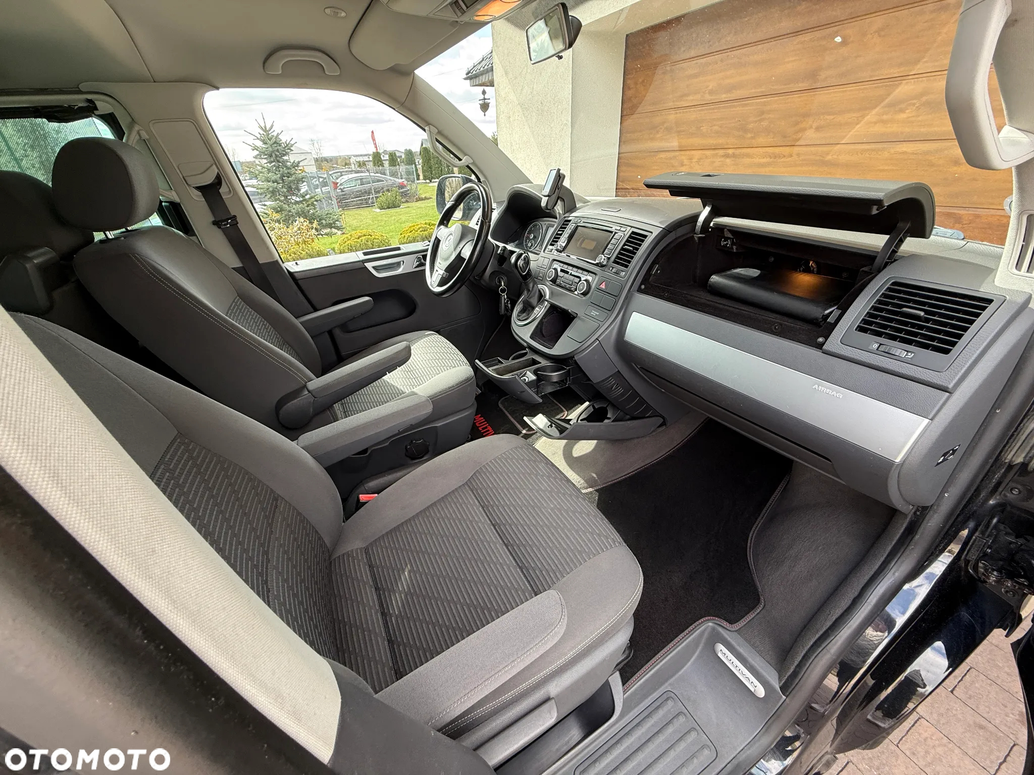 Volkswagen Multivan - 6