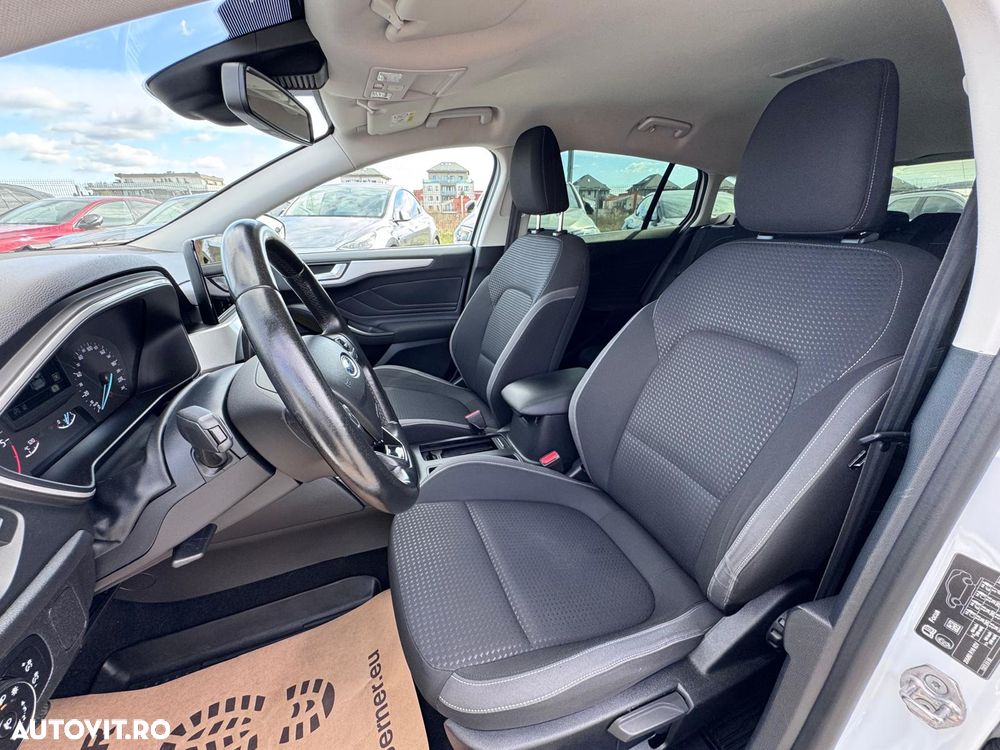 Ford Focus 1.5 EcoBlue Start-Stopp-System COOL&CONNECT - 21
